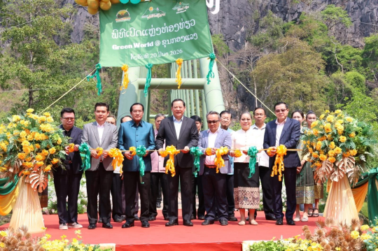 Lao PM opens new eco-tourism site in Khammouane